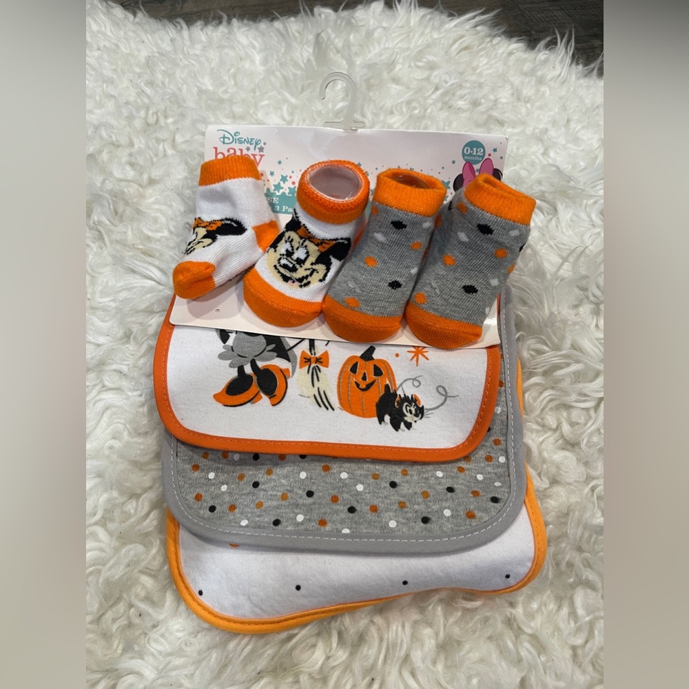 Disney Minnie Mouse My First Halloween Bib and Sock Set